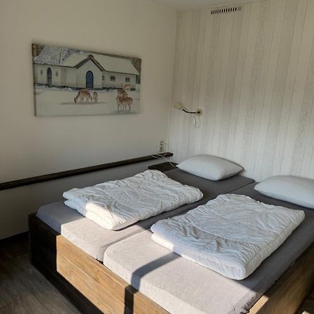 Chalets Vakantiepark Schouwenduin Бур Хамстед Екстериор снимка