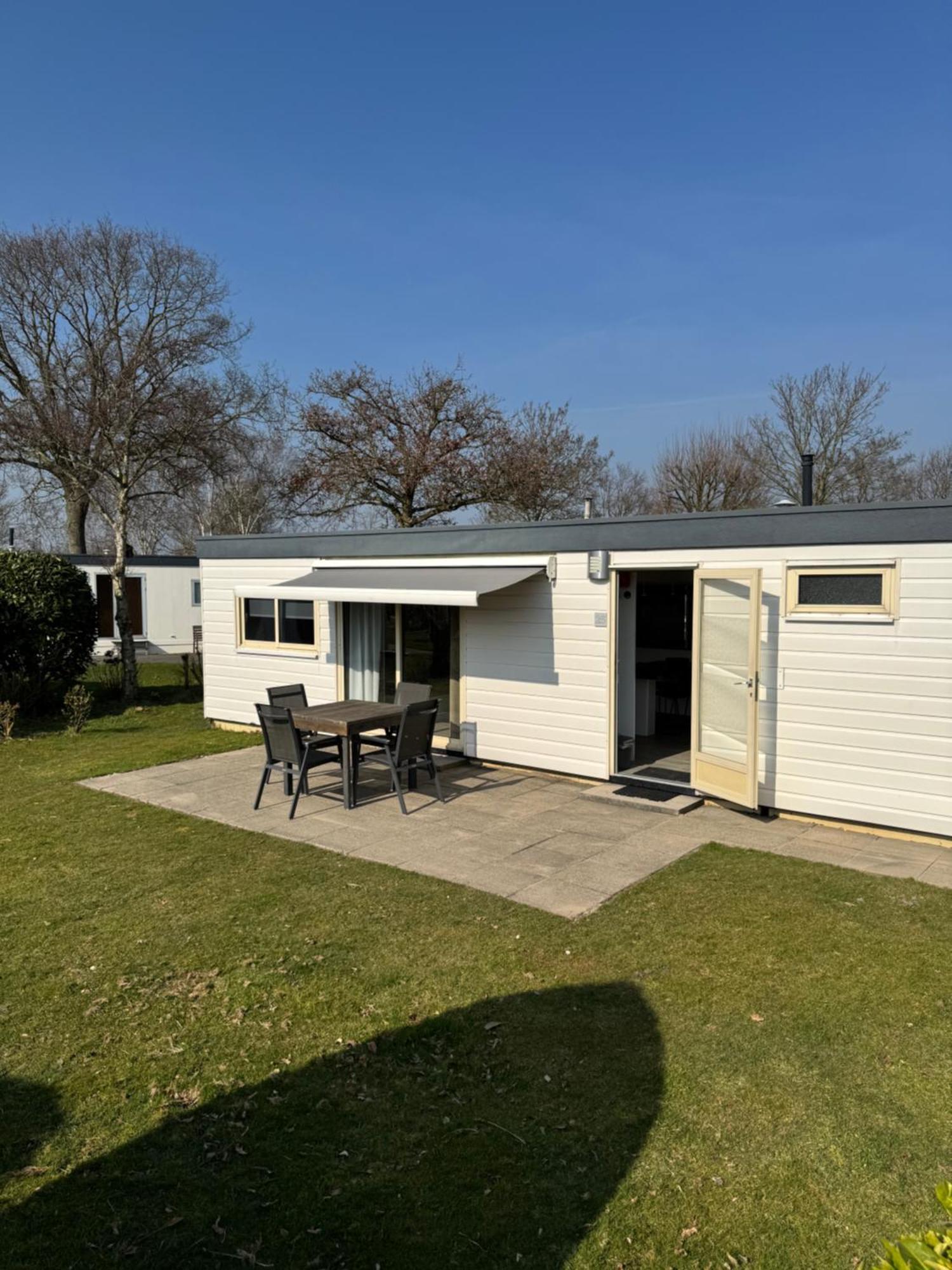 Chalets Vakantiepark Schouwenduin Бур Хамстед Екстериор снимка